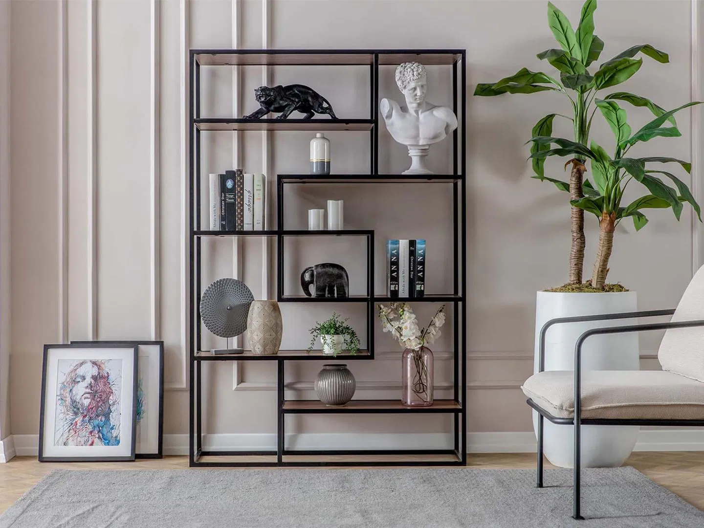 Asimetrik Metal Kitaplık